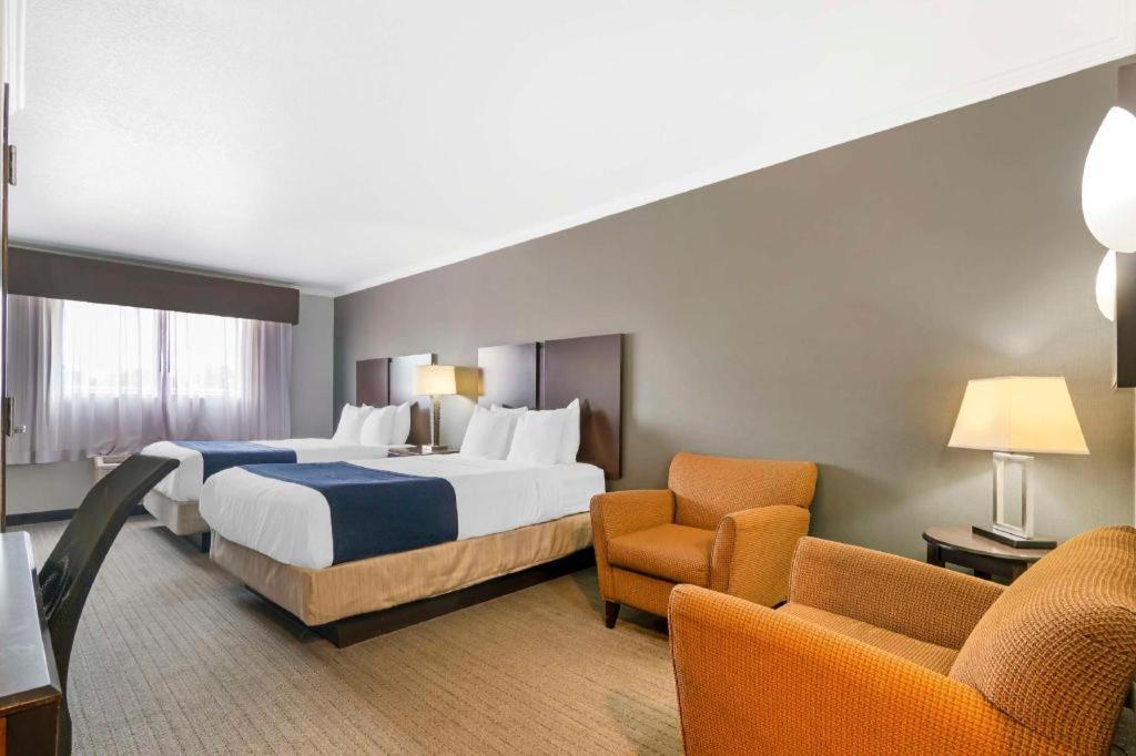 Best Western Plus Olathe Hotel Eksteriør bilde