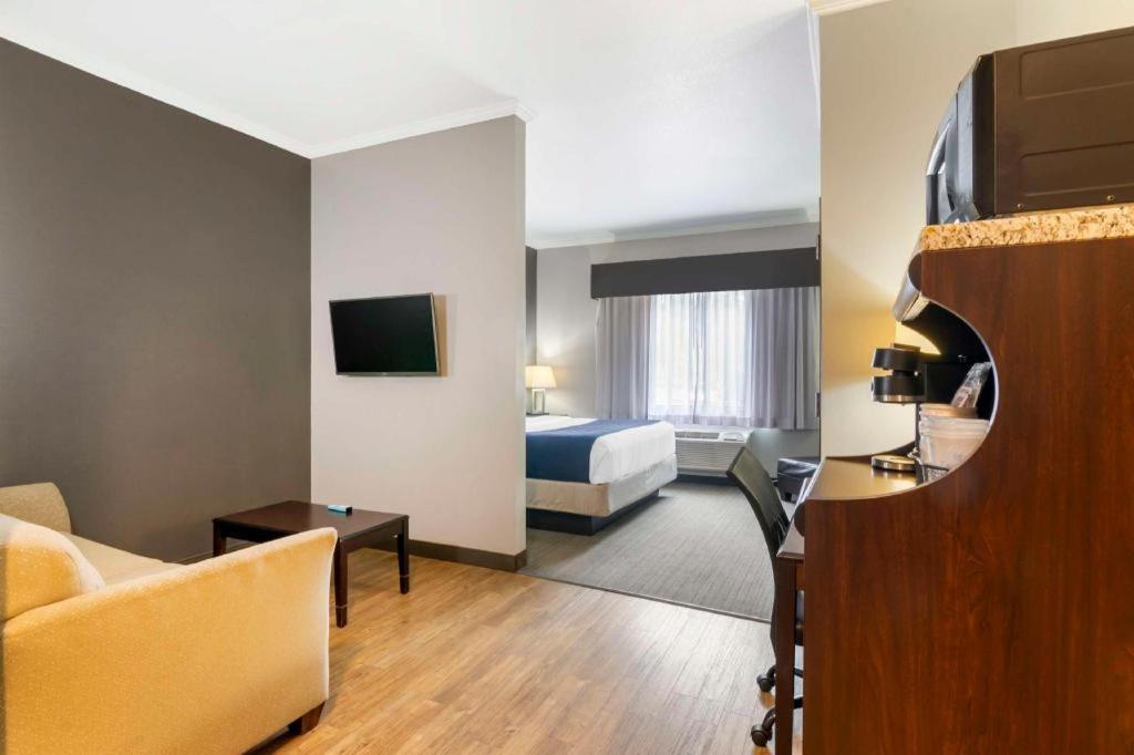 Best Western Plus Olathe Hotel Eksteriør bilde