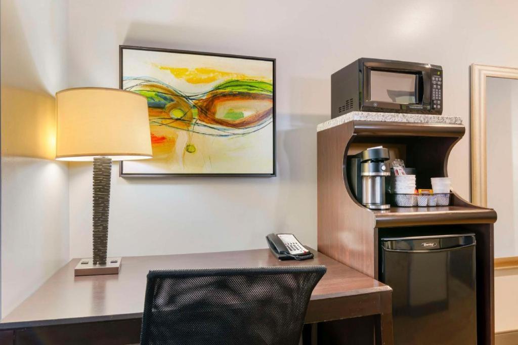 Best Western Plus Olathe Hotel Eksteriør bilde